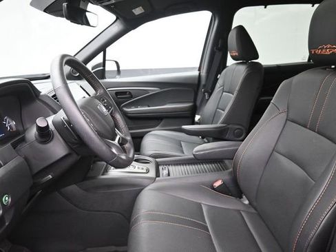 Used 2022 Honda Passport TrailSport image 17