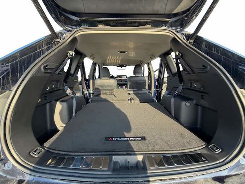 New 2026 Mitsubishi Outlander SE image 23