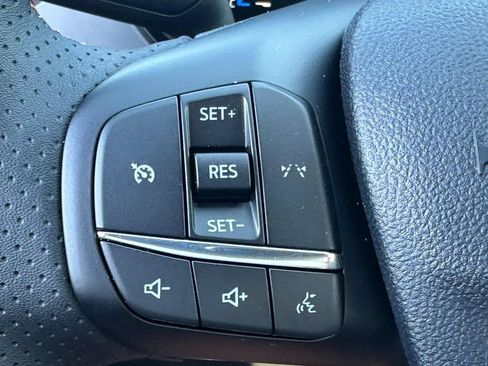 New 2026 Ford Escape ST-Line w/ Cold Weather Package FWD image 11