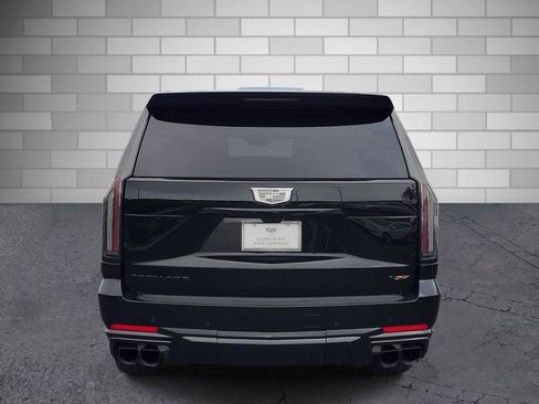 Certified 2026 Cadillac Escalade ESV V w/ LPO, ONYX Package AWD/4WD image 4