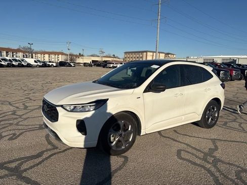 Used 2023 Ford Escape ST-Line w/ Tech Pack #1 image 2