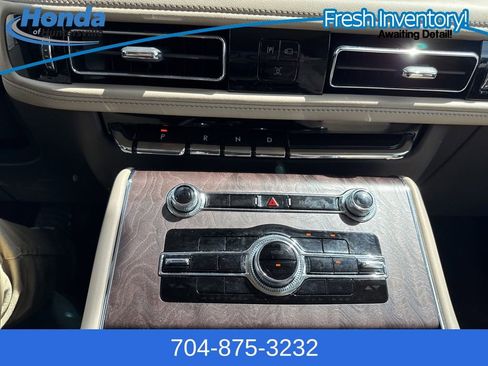 Used 2023 Lincoln Aviator Reserve w/ Equipment Group 201A image 29