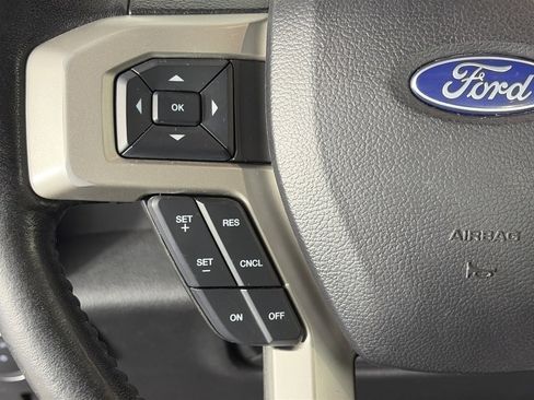 Used 2019 Ford F350 Lariat w/ Chrome Package image 17