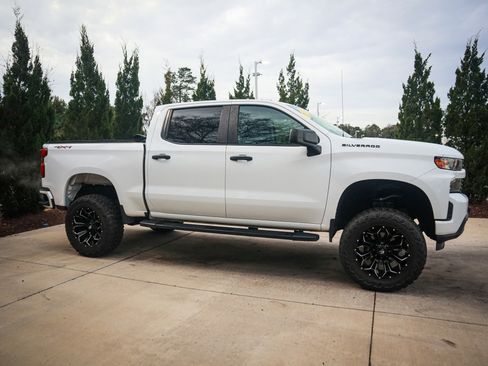 Used 2021 Chevrolet Silverado 1500 Custom w/ LPO, Dark Essentials Package image 11