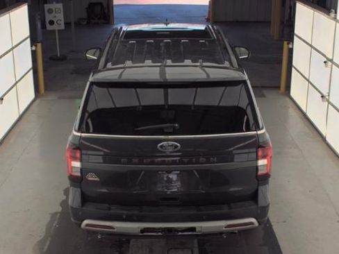 Used 2023 Ford Expedition Timberline image 4