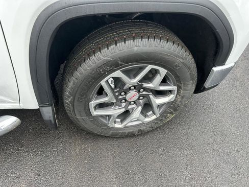 New 2026 GMC Sierra 1500 SLE image 20