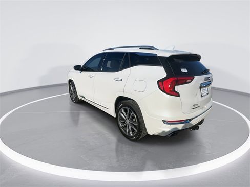 Used 2020 GMC Terrain Denali w/ Denali Premium Package image 6