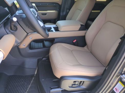 New 2026 Land Rover Defender 110 X-Dynamic SE AWD/4WD image 12