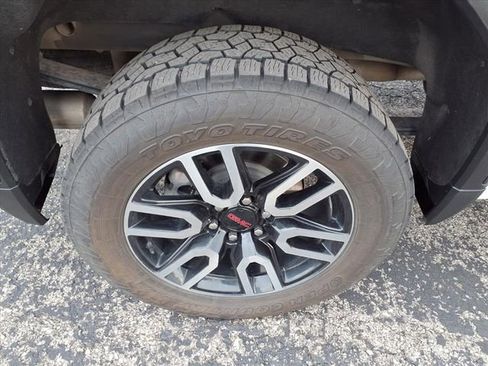 Used 2023 GMC Sierra 1500 AT4 w/ AT4 Premium Package image 40