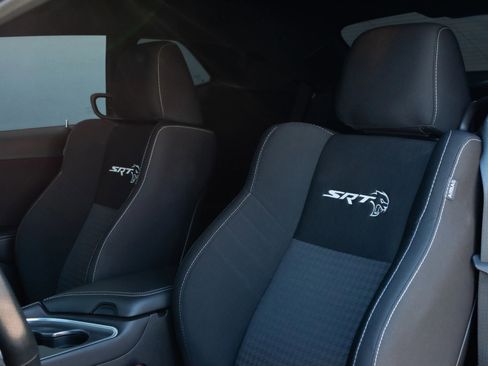 Used 2019 Dodge Challenger SRT Hellcat Redeye image 16