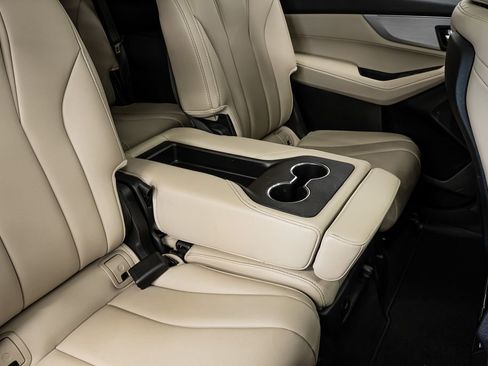 Certified 2024 Acura MDX SH-AWD image 24