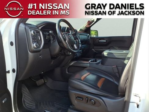 Used 2020 GMC Sierra 1500 AT4 w/ AT4 Premium Package AWD/4WD image 24