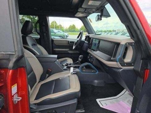 Used 2023 Ford Bronco Wildtrak AWD/4WD image 18
