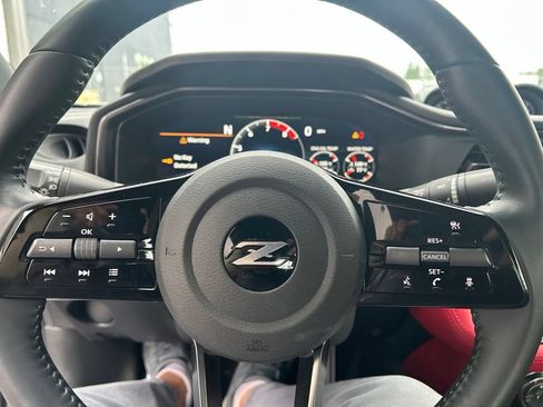 Certified 2024 Nissan Z Performance w/ Floor Mat Package RWD image 19