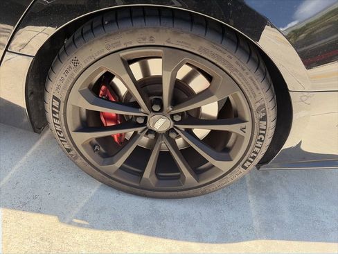 Used 2019 Cadillac CTS V w/ Luxury Package RWD image 3