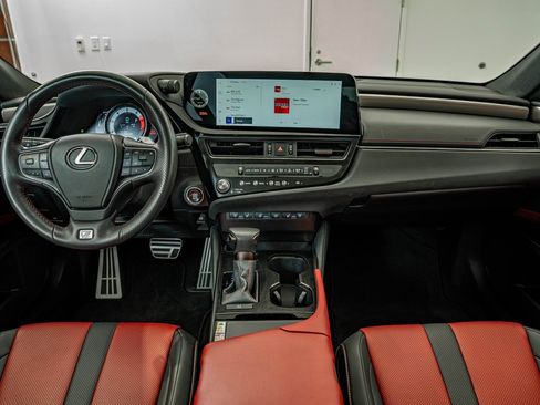 Certified 2024 Lexus ES 350 F Sport w/ Accessory Package (Z2) image 33