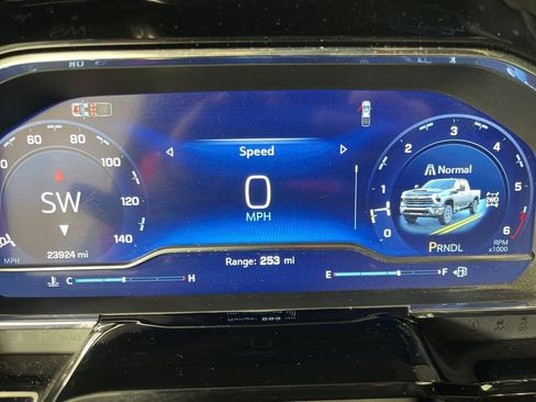 Certified 2025 Chevrolet Silverado 2500 LT w/ All Star Edition image 34