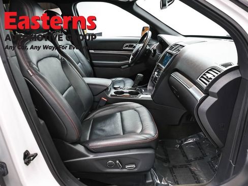 Used 2017 Ford Explorer Sport AWD/4WD image 24