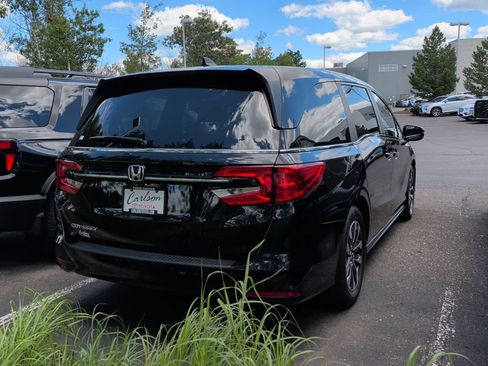 Used 2023 Honda Odyssey EX-L image 4