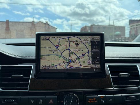 Used 2011 Audi A8 L 4.2 image 11