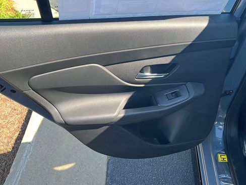 New 2026 Nissan Sentra SR w/ Floor Mat Package FWD image 16