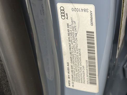 Used 2024 Audi e-tron GT Prestige image 27