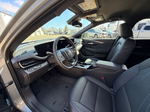 New 2026 Buick Envista Sport Touring image 10