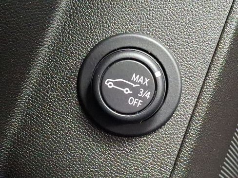 Used 2023 Chevrolet Equinox LT image 26