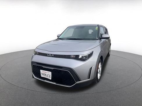 Used 2025 Kia Soul LX w/ LX Technology Package image 7