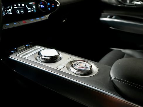 Used 2023 Genesis GV70 2.5T w/ Select Package image 22