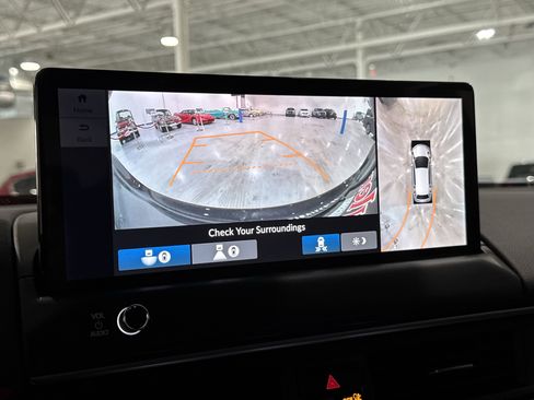 New 2026 Honda Pilot Touring image 12