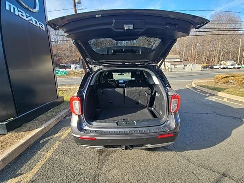 Used 2022 Ford Explorer XLT w/ Equipment Group 202A image 15