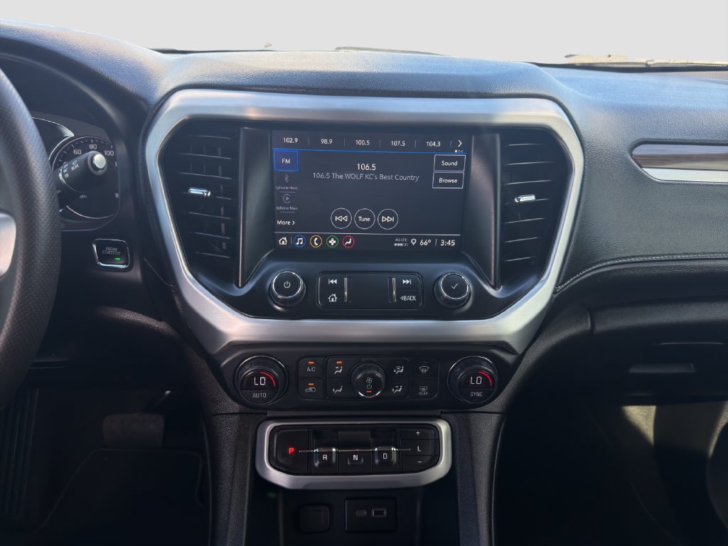 Used 2023 GMC Acadia SLE w/ Driver Convenience Package FWD image 16