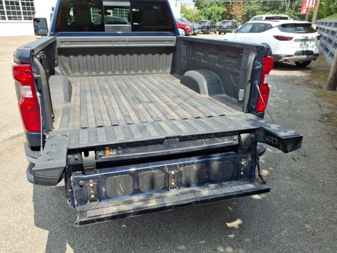 Used 2022 Chevrolet Silverado 2500 LT w/ Convenience Package AWD/4WD image 18