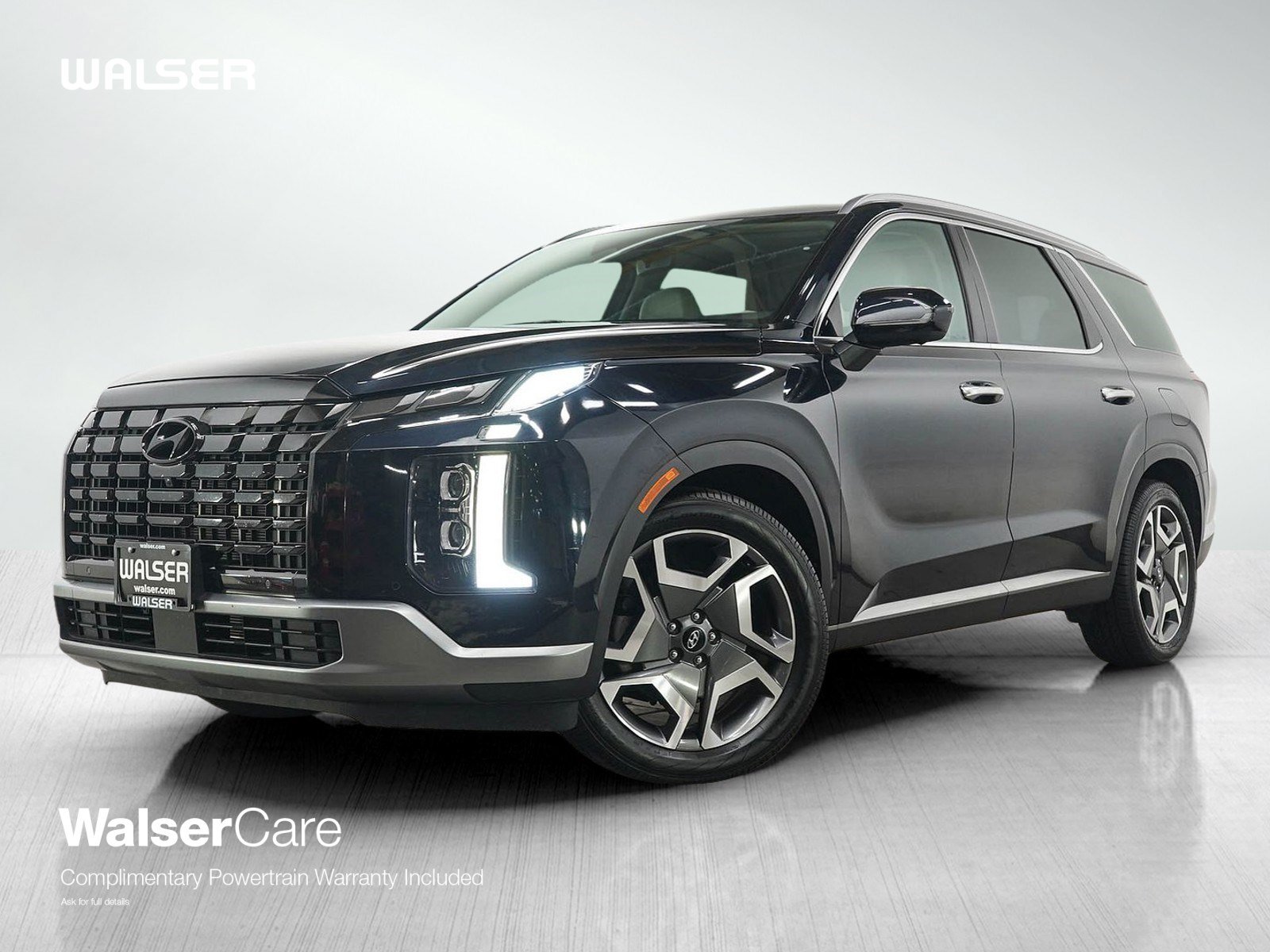 Used 2024 Hyundai Palisade Limited AWD/4WD image 1