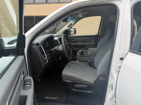 Used 2019 RAM 1500 Classic SLT AWD/4WD image 22
