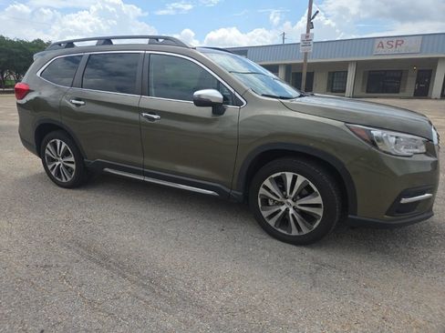 Used 2022 Subaru Ascent Touring AWD/4WD image 10