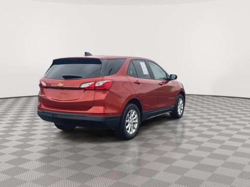 Used 2020 Chevrolet Equinox LS w/ LS Convenience Package image 8
