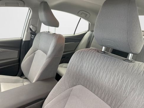 Used 2025 Toyota Camry LE FWD image 9