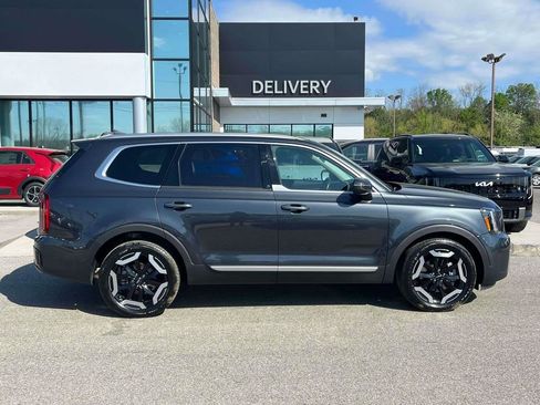 Used 2023 Kia Telluride S w/ S Sunroof Package AWD/4WD image 29