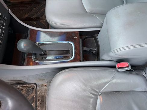 Used 2007 Buick LaCrosse CXL w/ Driver Confidence Package FWD image 8