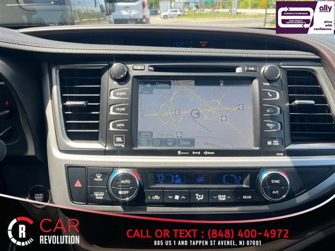 Used 2017 Toyota Highlander Limited w/ Protection Package #3 AWD/4WD image 17