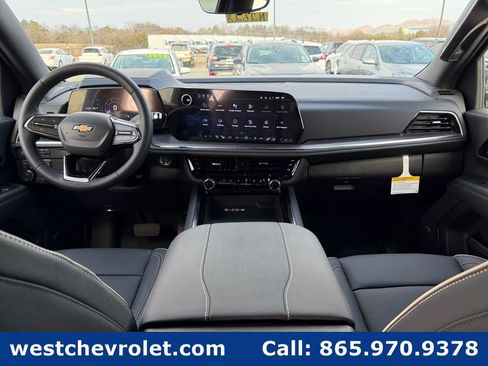 New 2026 Chevrolet Suburban Premier image 13