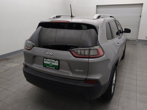 Used 2019 Jeep Cherokee Latitude w/ Popular Appearance Group FWD image 7