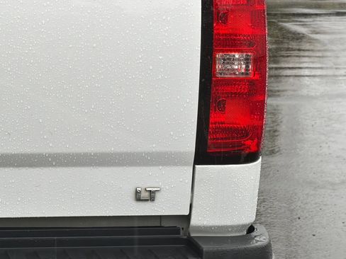 Used 2015 Chevrolet Silverado 2500 LT w/ LT Convenience Package image 24