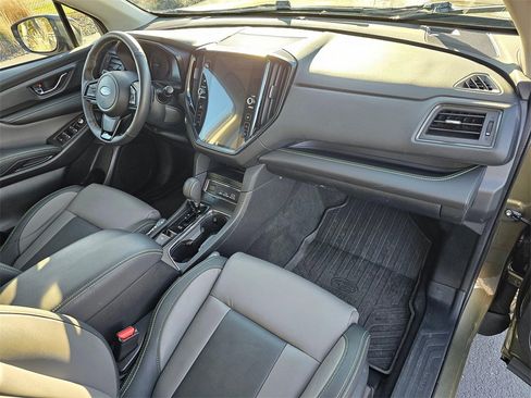 Used 2025 Subaru Ascent Onyx Edition image 11