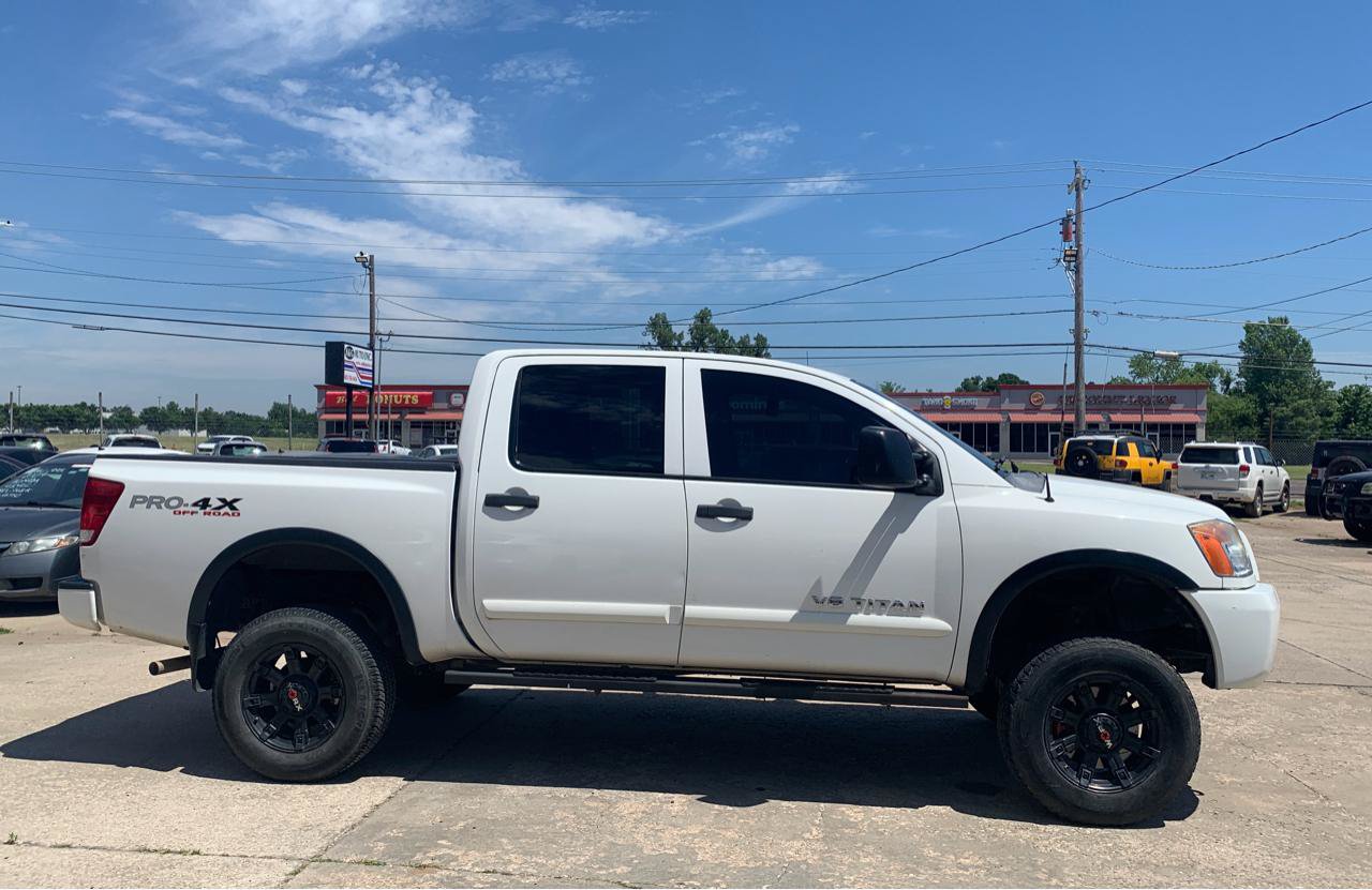 Used 2011 Nissan Titan PRO-4X w/ Pro-4x Premium Utility Pkg AWD/4WD image 4