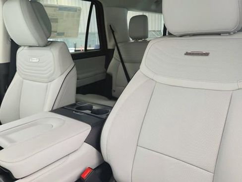 New 2026 Ford Expedition Max Platinum AWD/4WD image 9