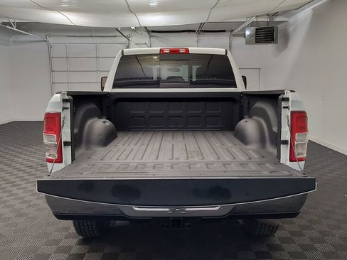 Used 2024 RAM 3500 Tradesman w/ Chrome Appearance Group AWD/4WD image 17