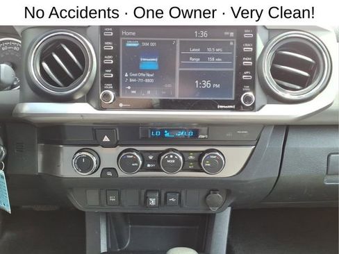 Used 2021 Toyota Tacoma SR5 AWD/4WD image 19